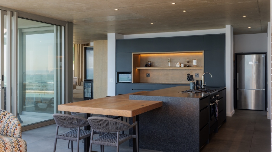 5 Bedroom Property for Sale in Suiderstrand Western Cape